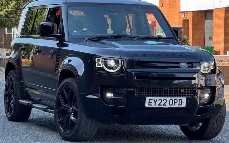 2022 · 3.0L AWD Land Rover Defender 110 X-Dynamic SE